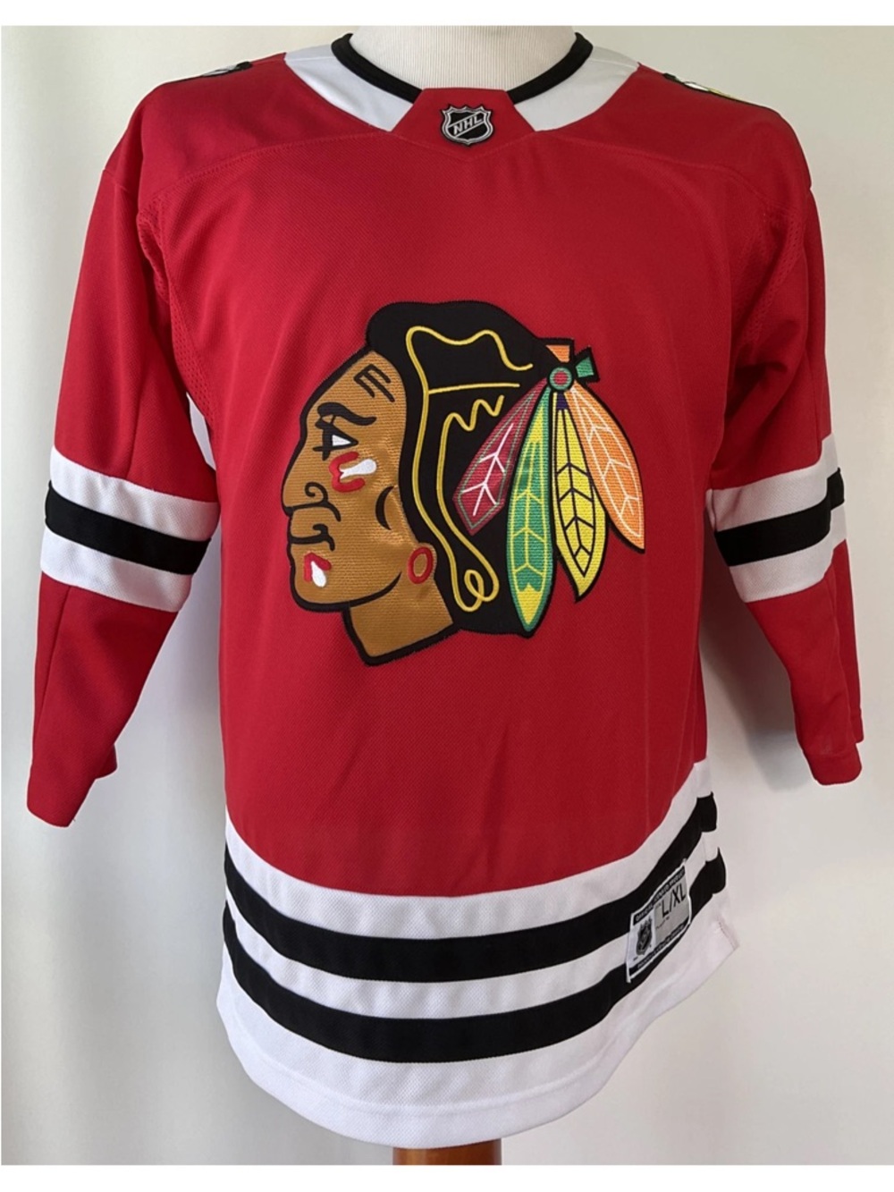 Official Chicago Blackhawks NHL Road Jersey Youth Size L/XL /Adult Small
